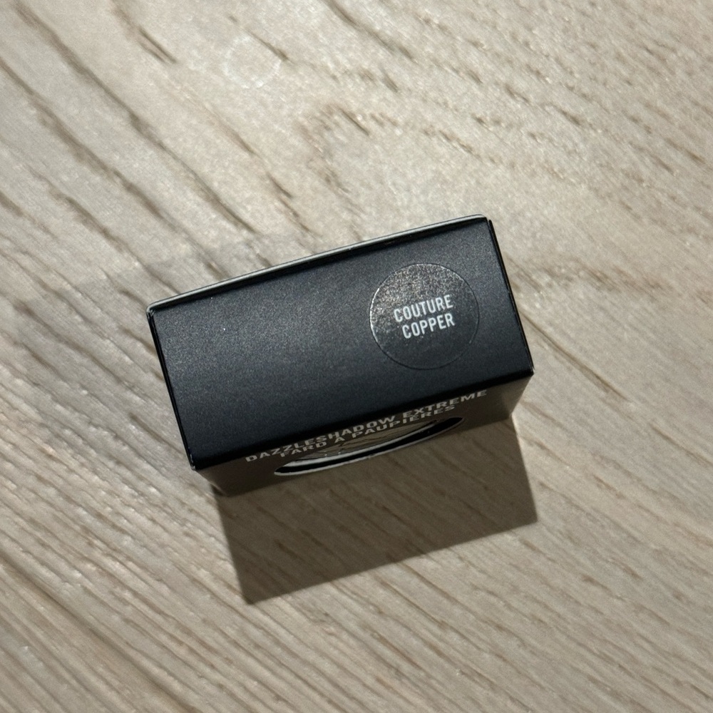 NWT MAC dazzleshadow extreme eyeshadow in couture copper - Picture 7 of 8